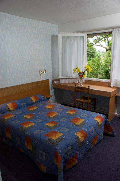 Hôtel Le Lyon Bron Quarto foto